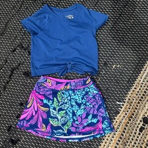 Lilly Pulitzer Blue and Pink Matching Skort Set
XS (4/5)